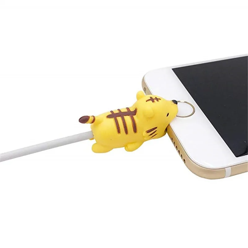 1 pcs Animal Cable bites Protector for Iphone protege cable buddies cartoon Cable bites kabel diertjes Phone holder Accessory