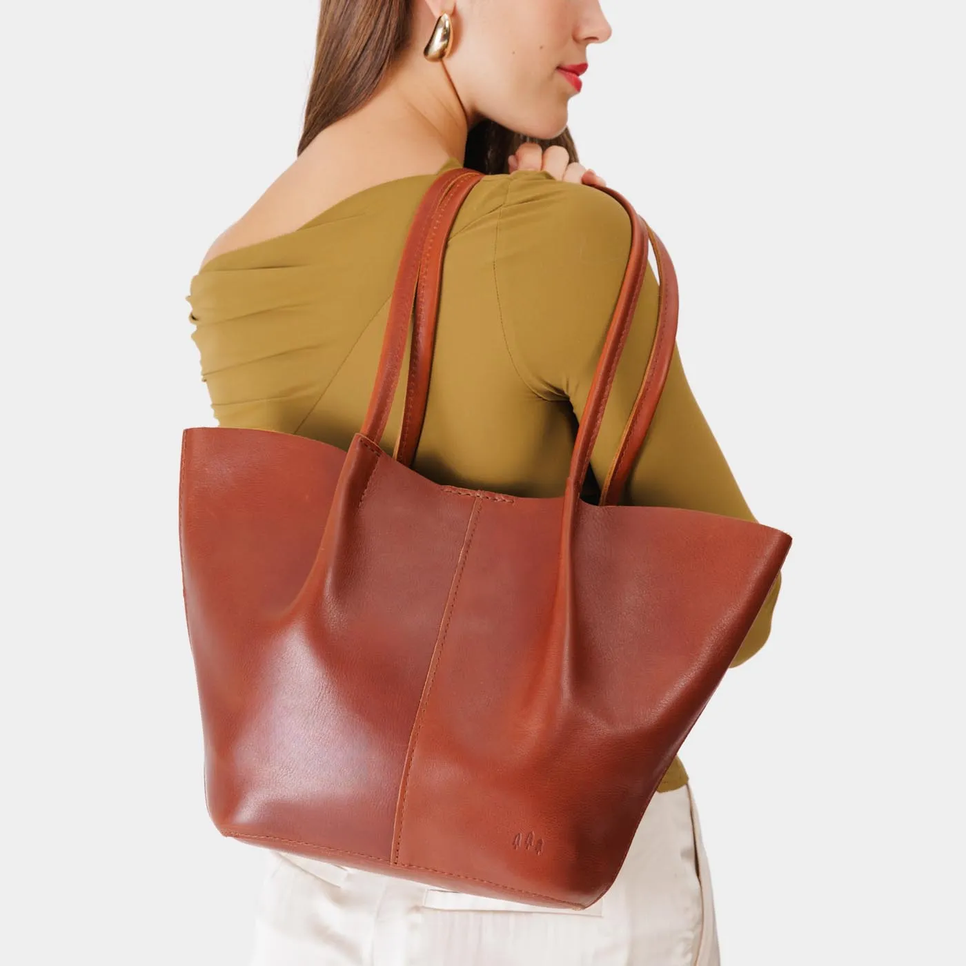 'Almost Perfect' Devan Bucket Tote