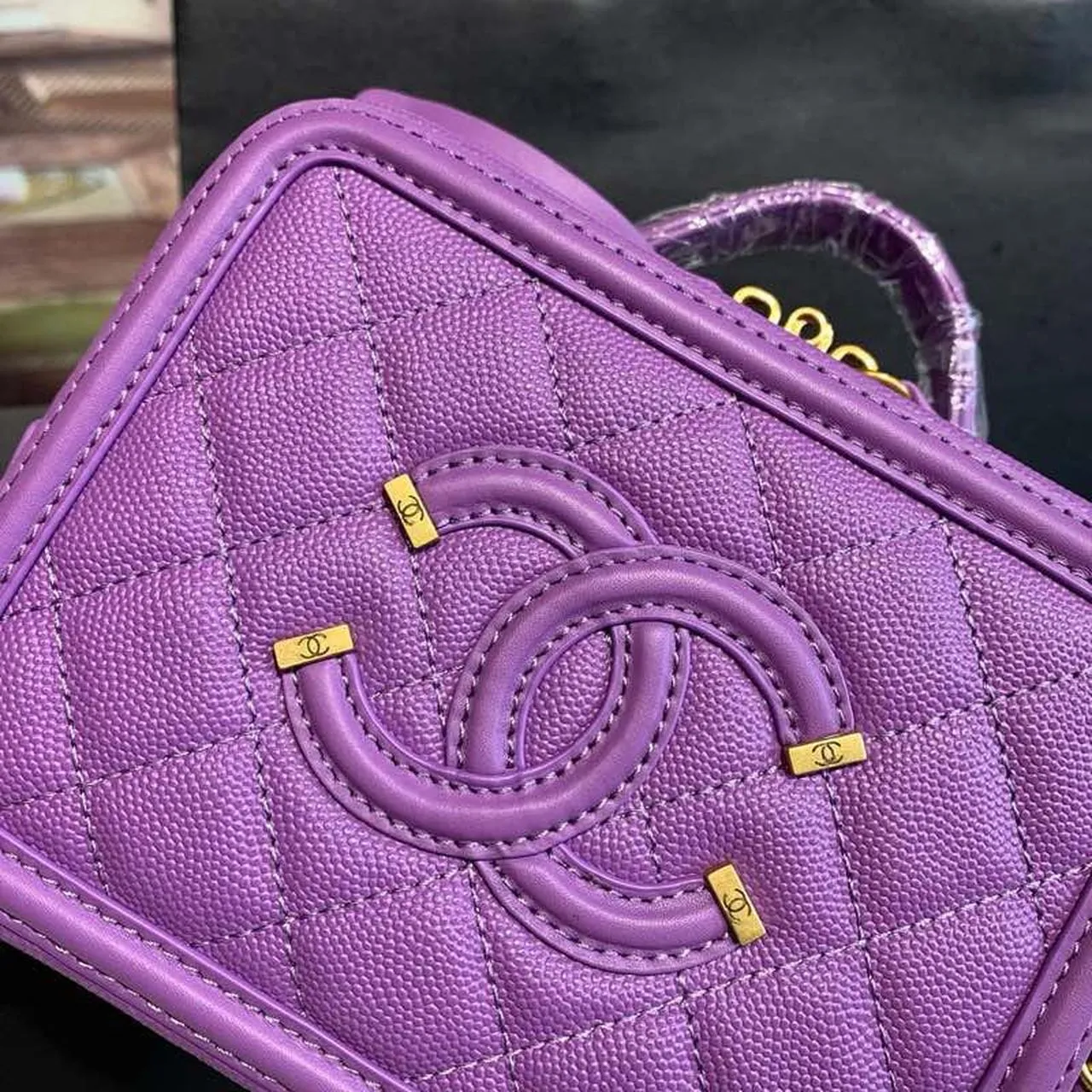 CHL Filigree Vanity Case Bag 18cm Gold Toned Hardware Caviar Leather Spring/Summer Act 1 Collection, Purple