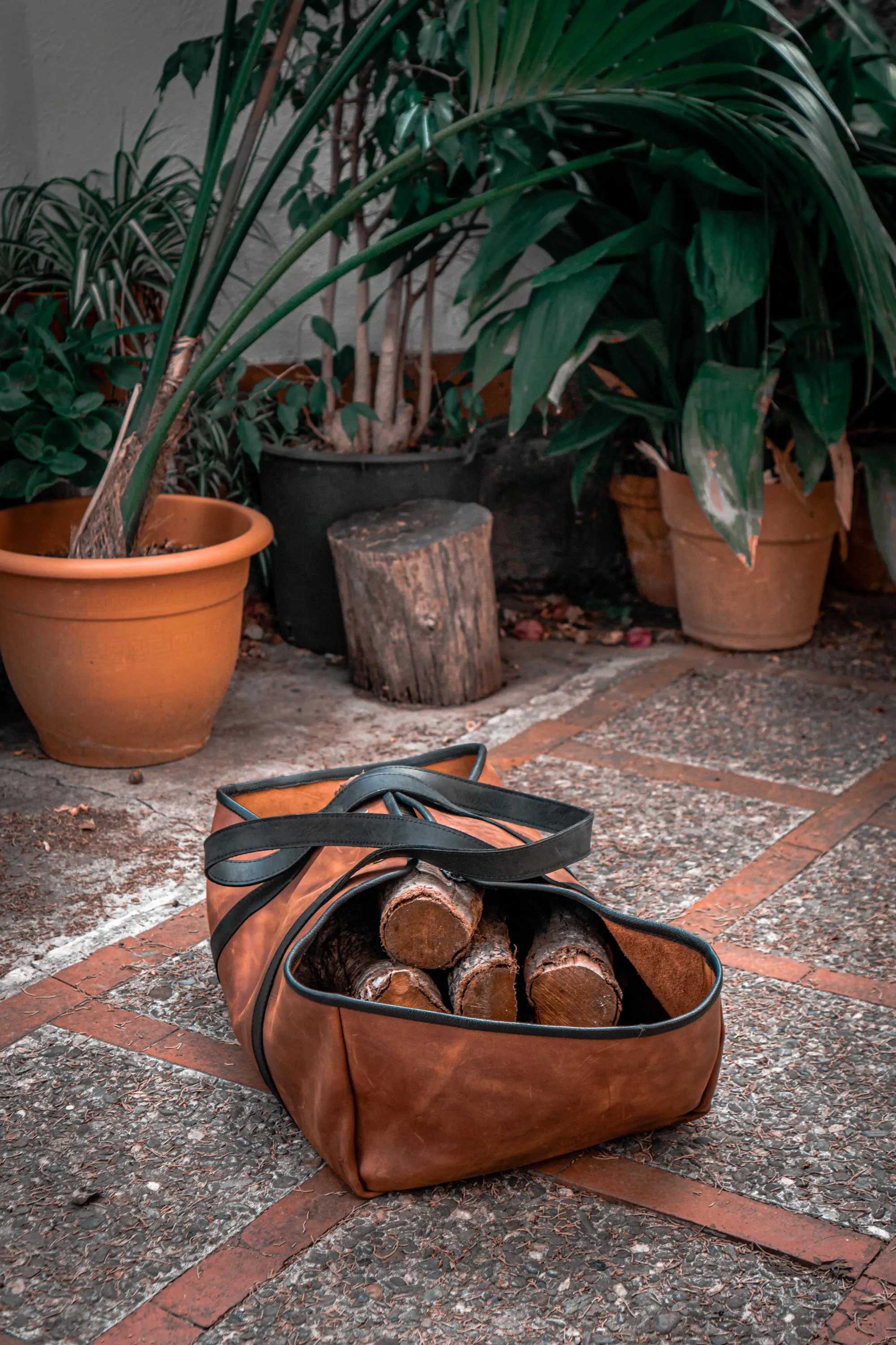 Handmade Leather Log Carrier: Effortless Firewood Bag for Easy Transport