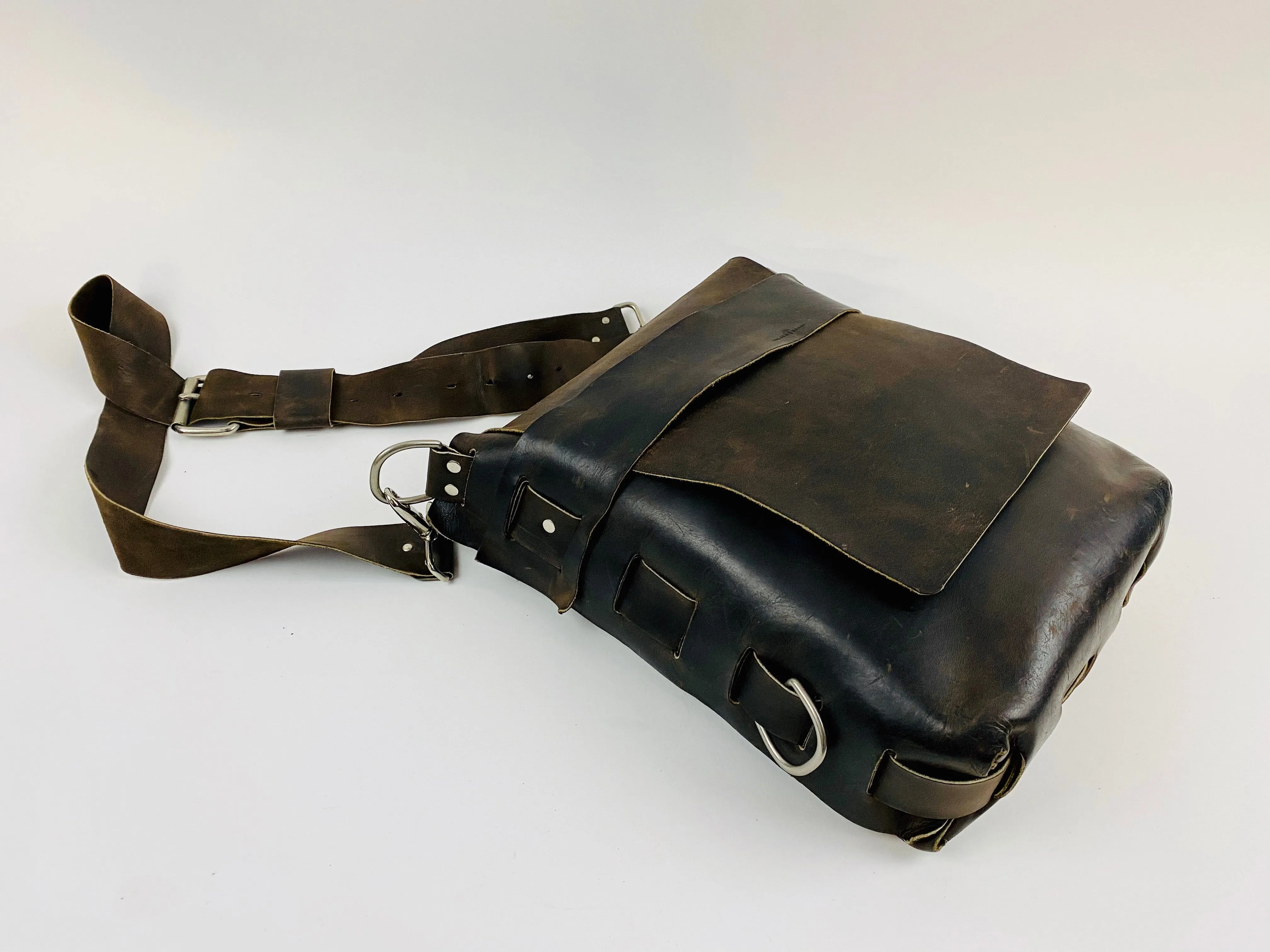 Seasoned No. 820 - The Classic Handmade Leather Bag in our original Crazy Horse