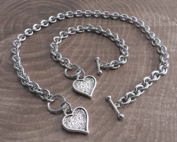 Teardrop Toggle Choker with Textured Heart