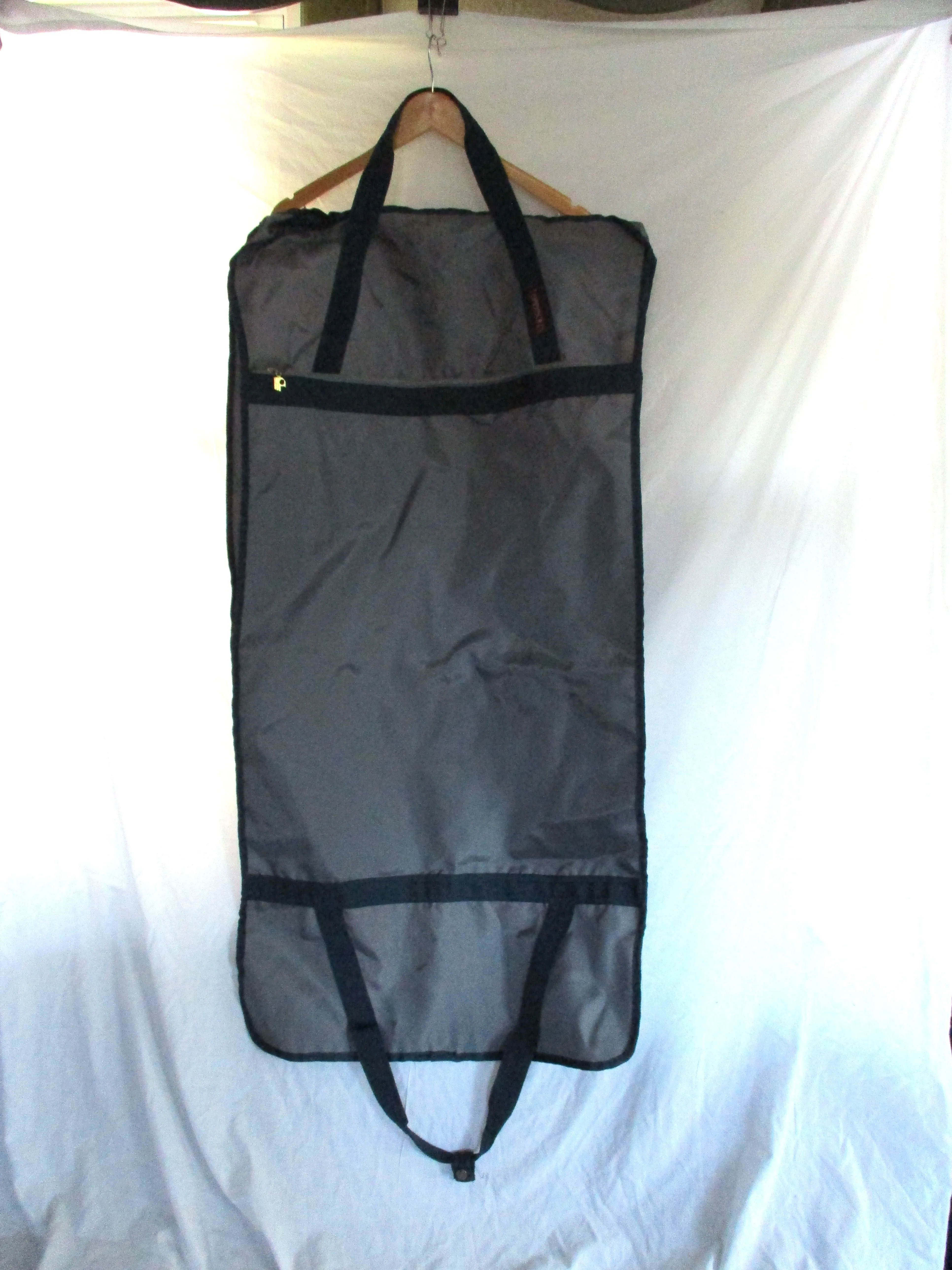 Vintage VIDAL SASSON 2 Section Zip Folding Garment Bag TRAVEL ORGANIZER GRAY 22.5 x 45